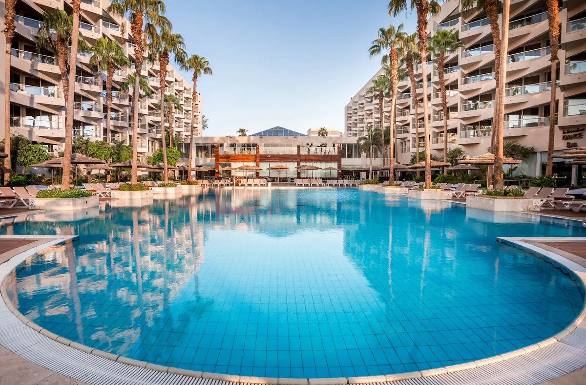 Aria, Eilat exterior view