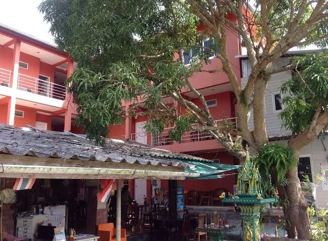 Baan To Guesthouse, Krabi exterior view