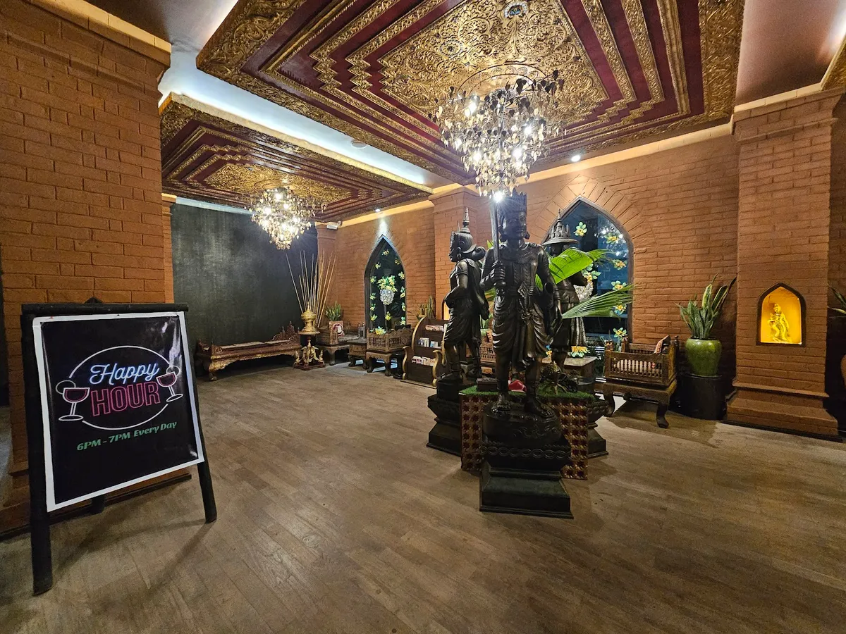 Bagan King Hotel, Mandalay exterior view