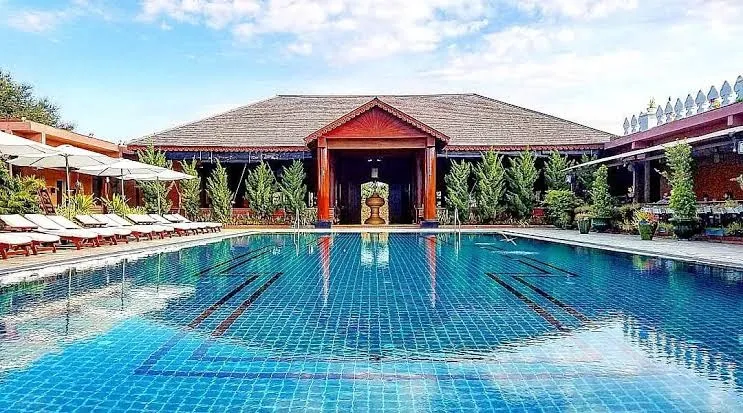 Bagan Lodge Hotel, Bagan exterior view