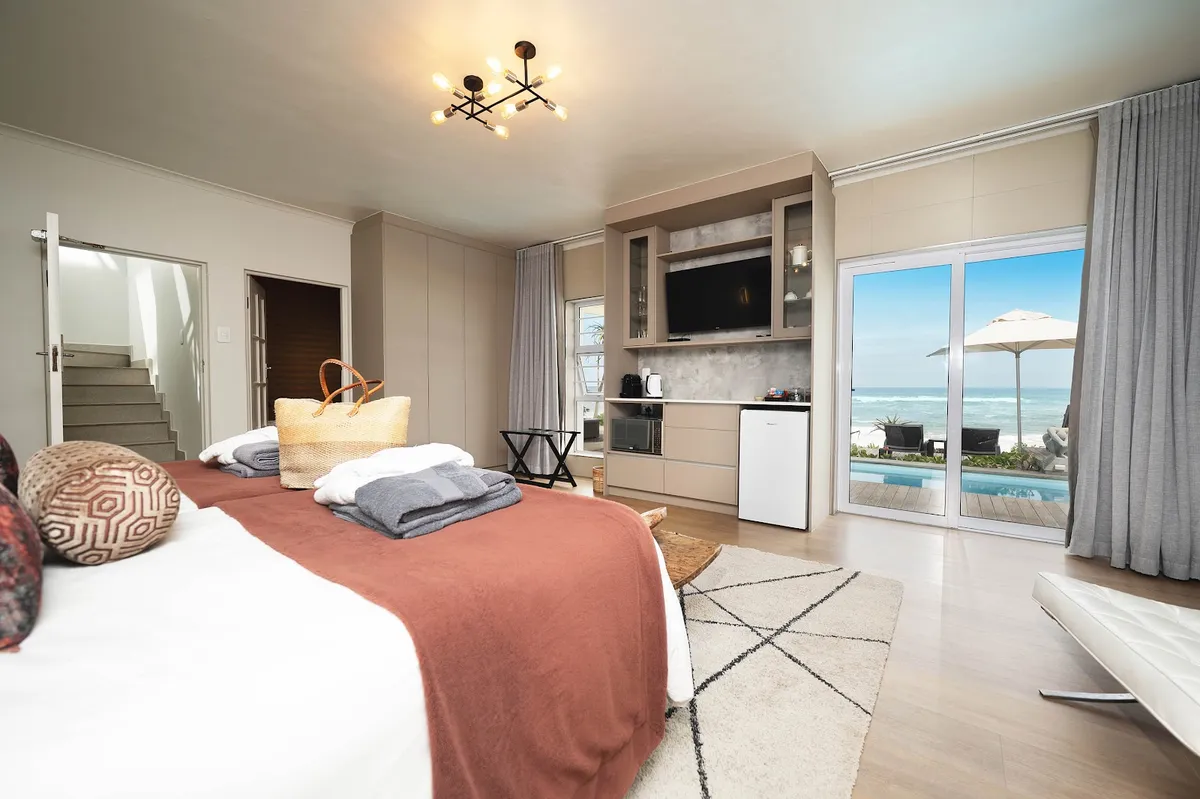 Beach Villa Wilderness, Garden Route exterior view