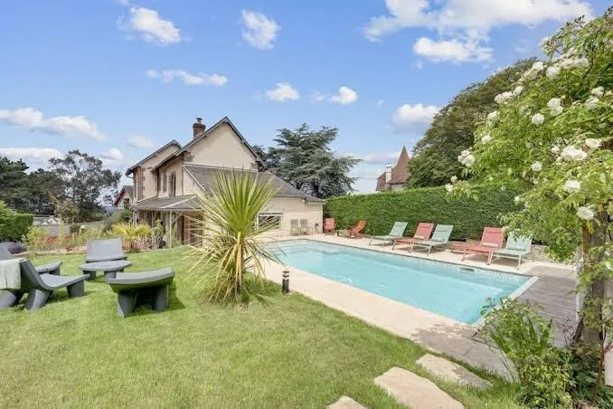 Beautiful Villa with Heated Pool Sauna Sea view 2 min to beach, 8 pers., Normandy exterior view