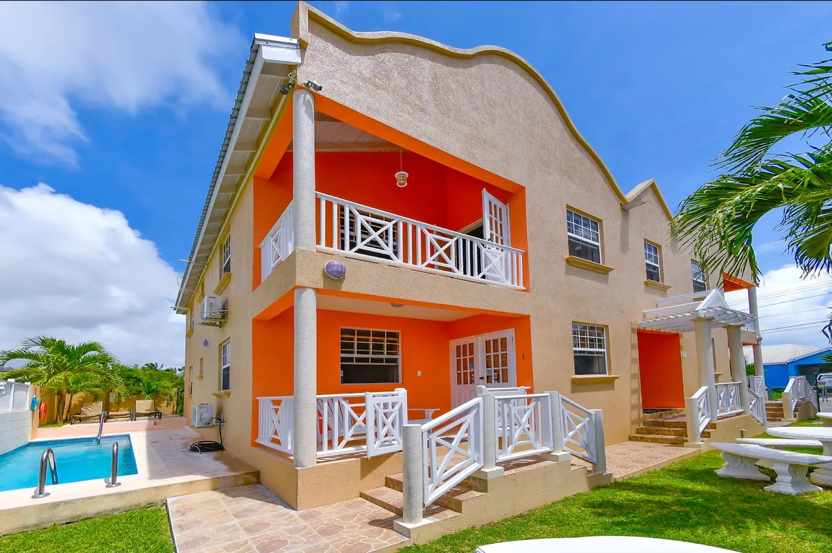 Best E Villas, Oistins exterior view