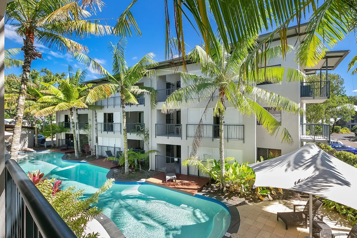 Blue Lagoon Resort, Cairns exterior view