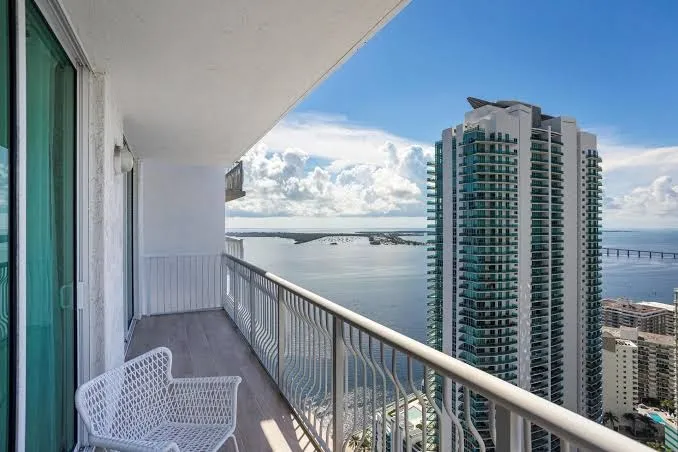 Breathtaking Penthouse Downtown Brickell, Miami exterior view