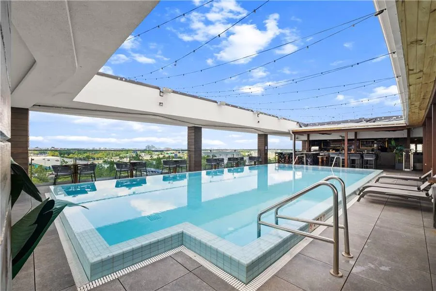 Cambria Hotel Orlando Universal Blvd, Orlando exterior view