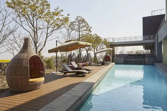 Camphortree Hotel and Resort, Jeju exterior view
