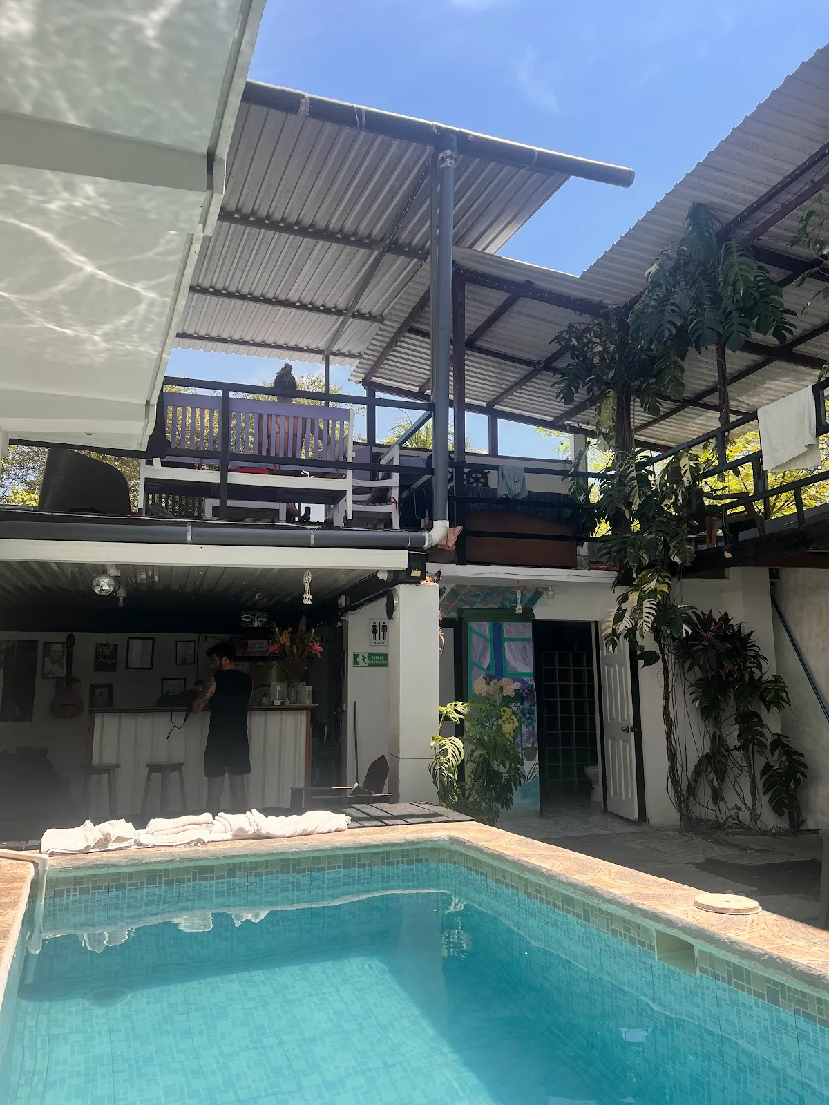 Canucks guest house, El Tunco exterior view