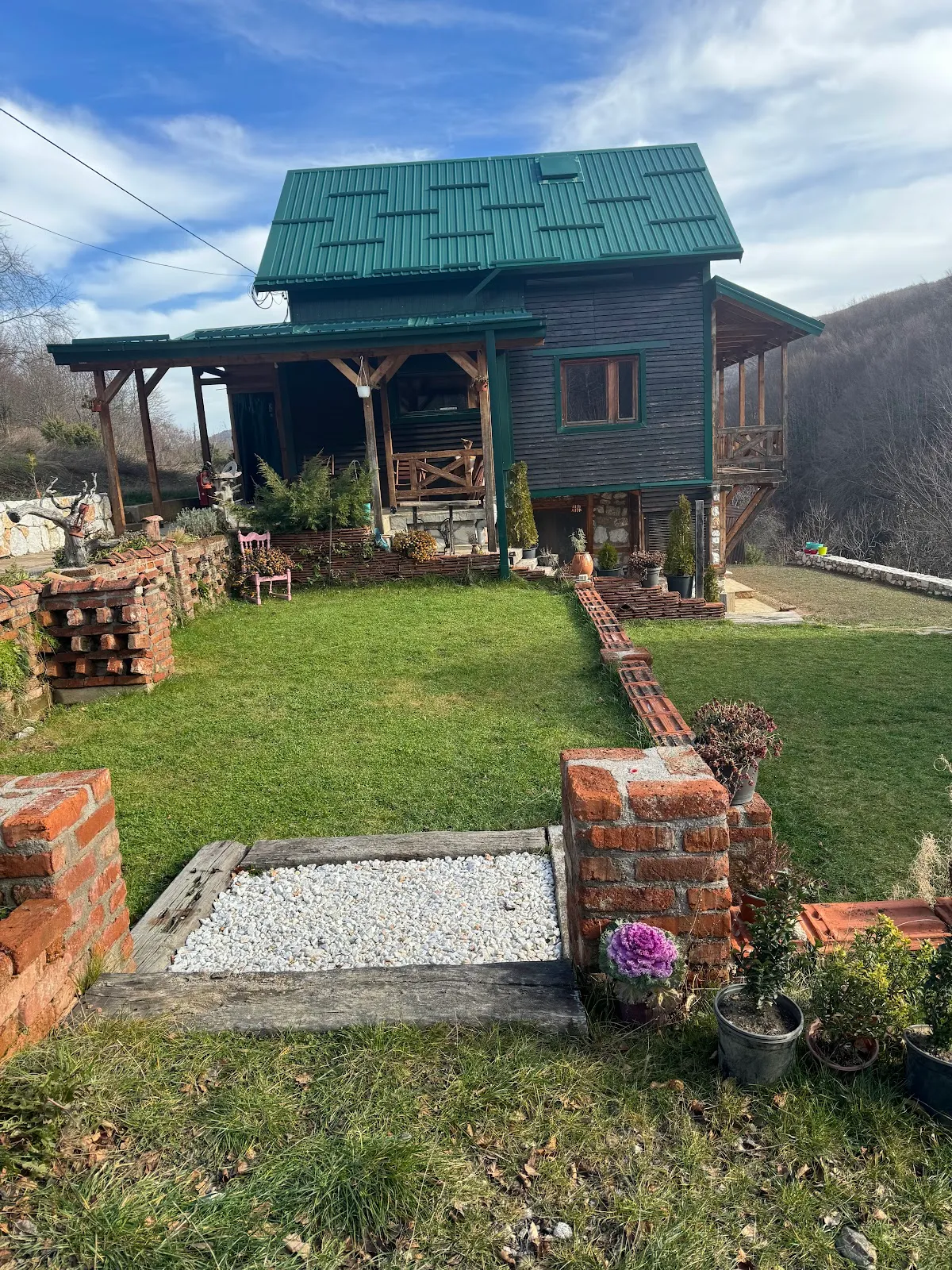Carevec Mountain Hut, Mavrovo exterior view