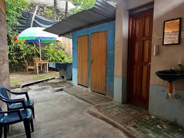 Casa " MARY " - Double Room with Shared Bathroom, Semuc Champey exterior view