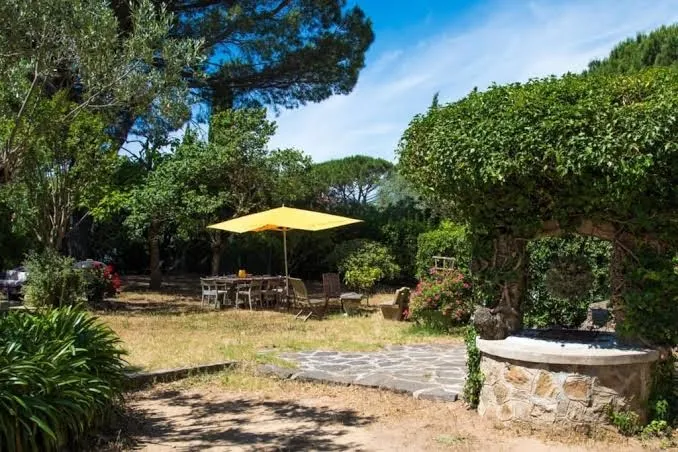 Charmante petite maison a l'éntrée de Saint Tropez, Saint Tropez exterior view