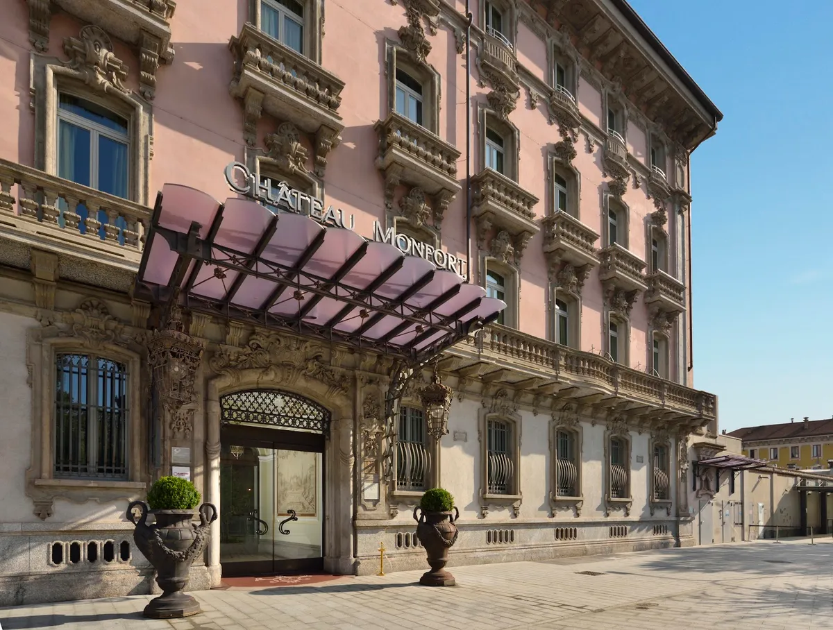 Château Monfort, Milan exterior view