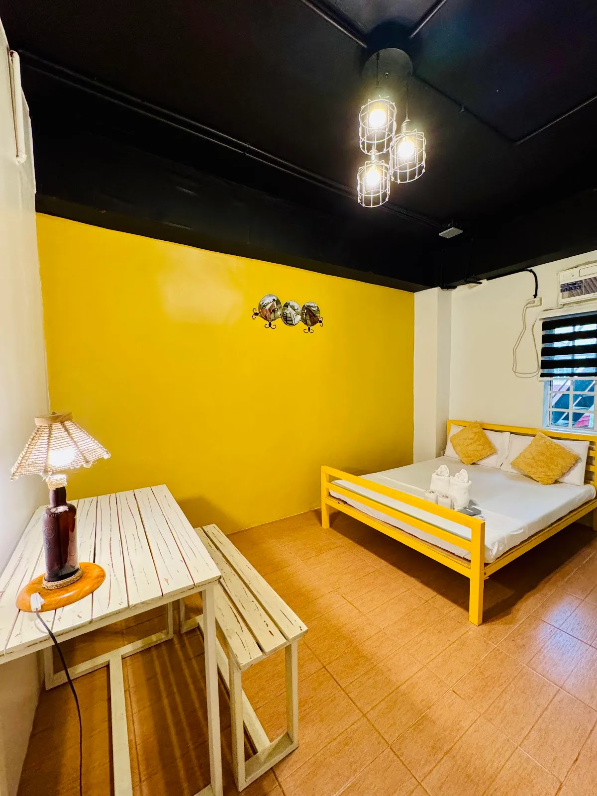Cheese Hostel Manila, Manila exterior view
