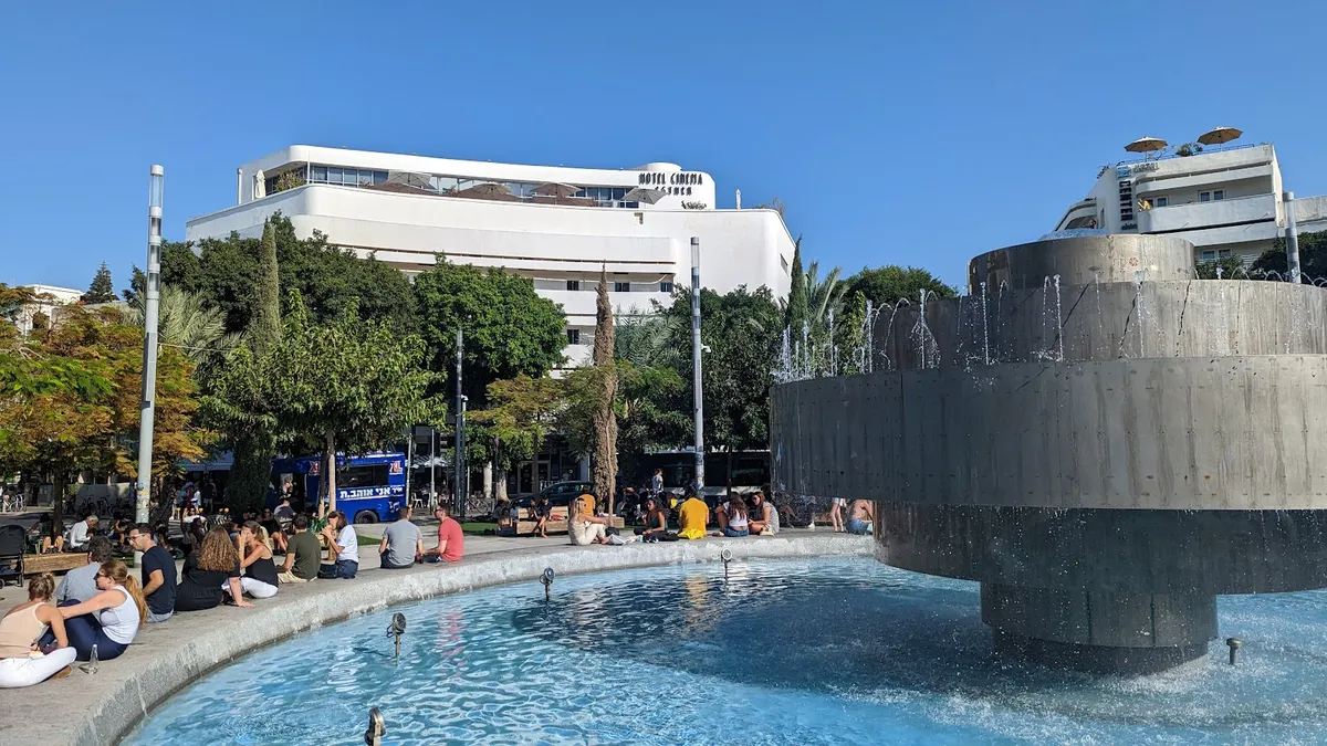 Cinema Hotel, Tel Aviv exterior view