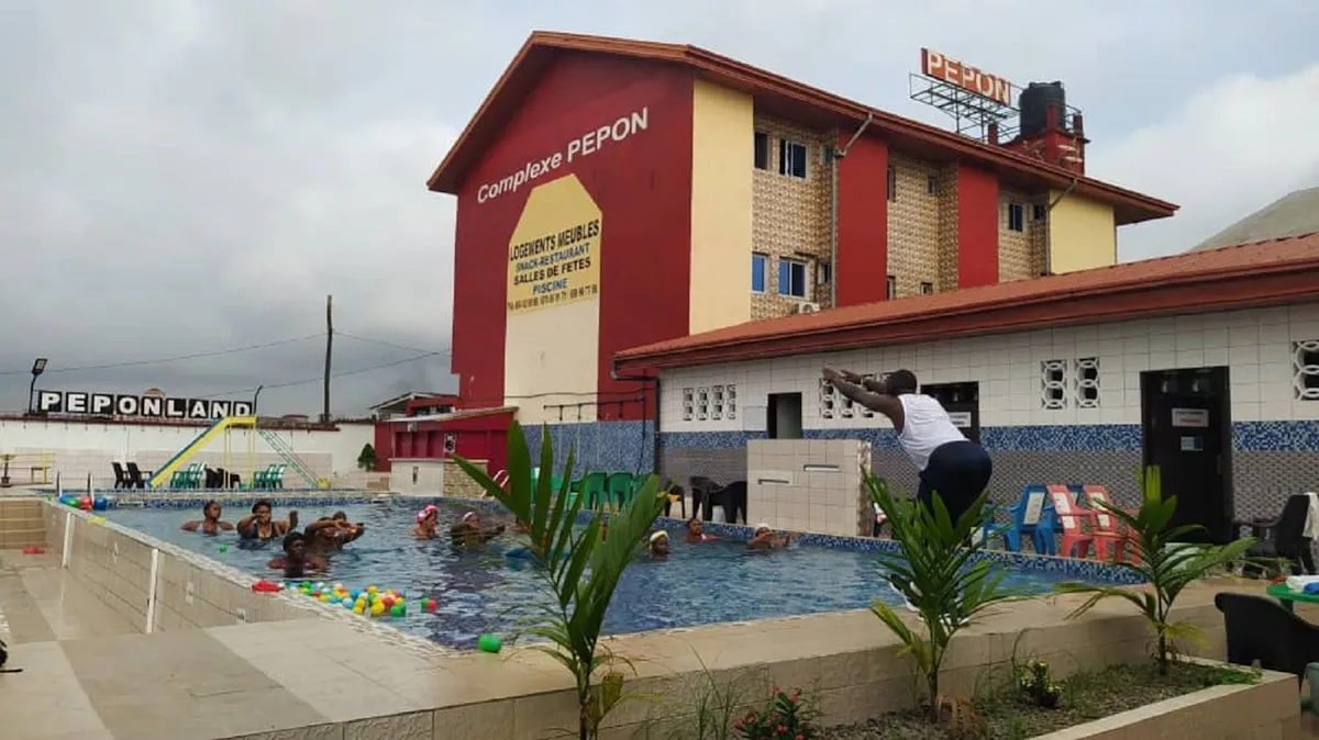 Complexe Meublé PEPON, Douala exterior view