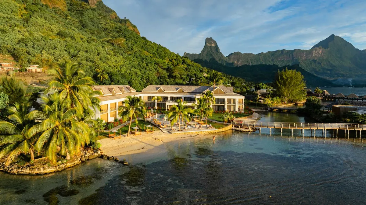 Cook's Bay Hotel & Suites, Moorea, Moorea exterior view