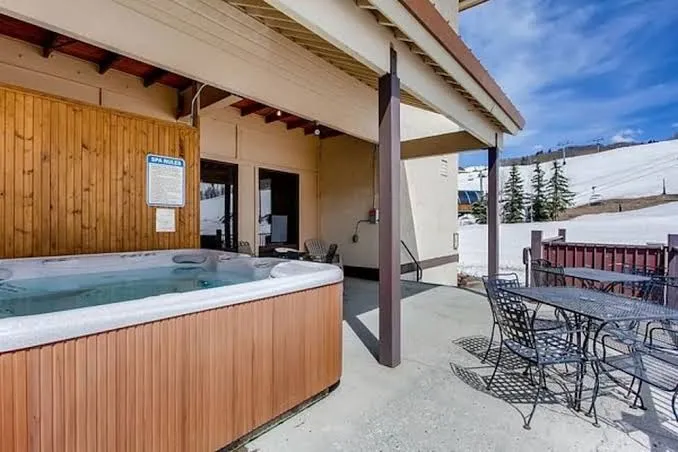Crested Butte Mountain Resort, Lope exterior view