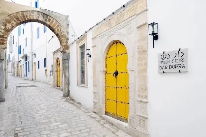Dar Dorra, Tunis exterior view