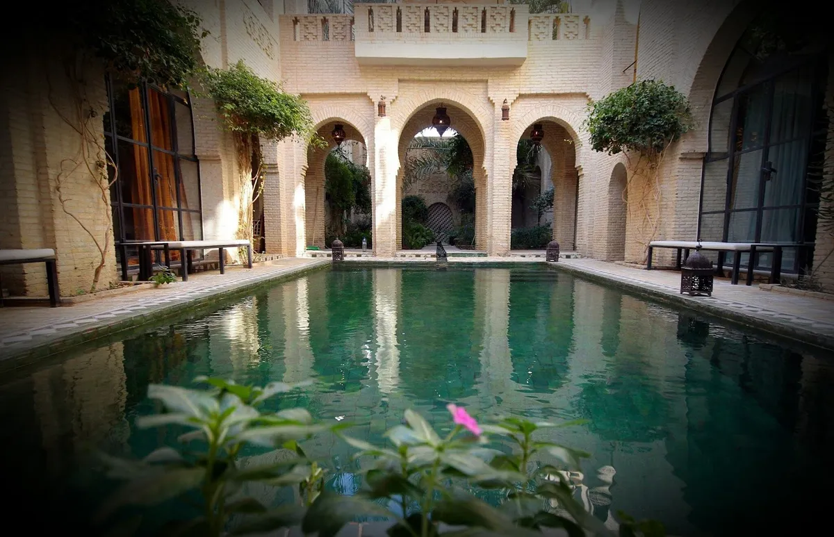 Dar Tozeur, Tozeur exterior view