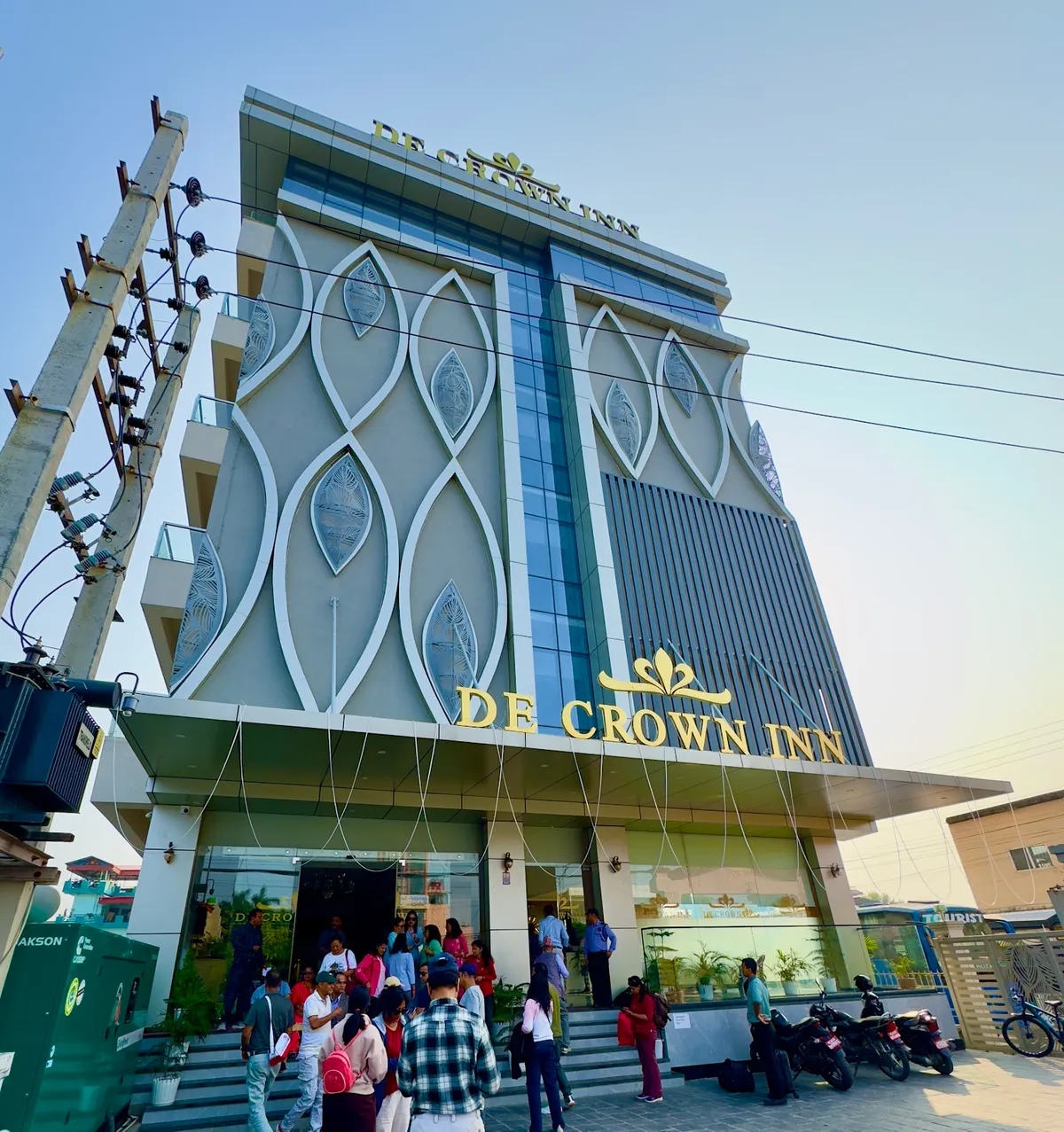 De Crown Inn, Lumbini exterior view