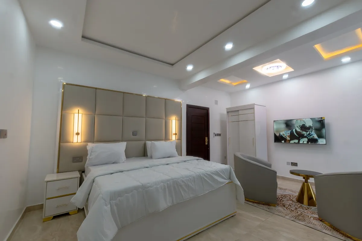 De Grand Hotel and Rooftop, Calabar exterior view
