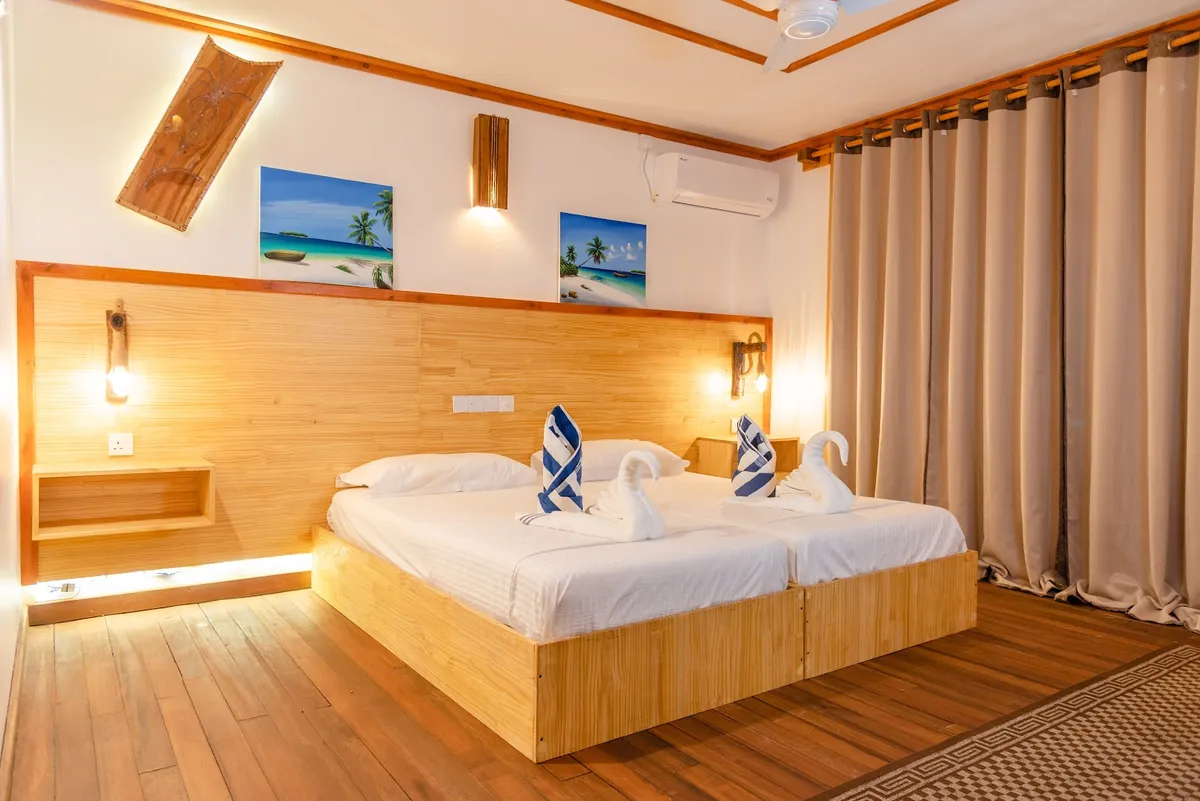 Dhamana Beach, Ari Atoll exterior view