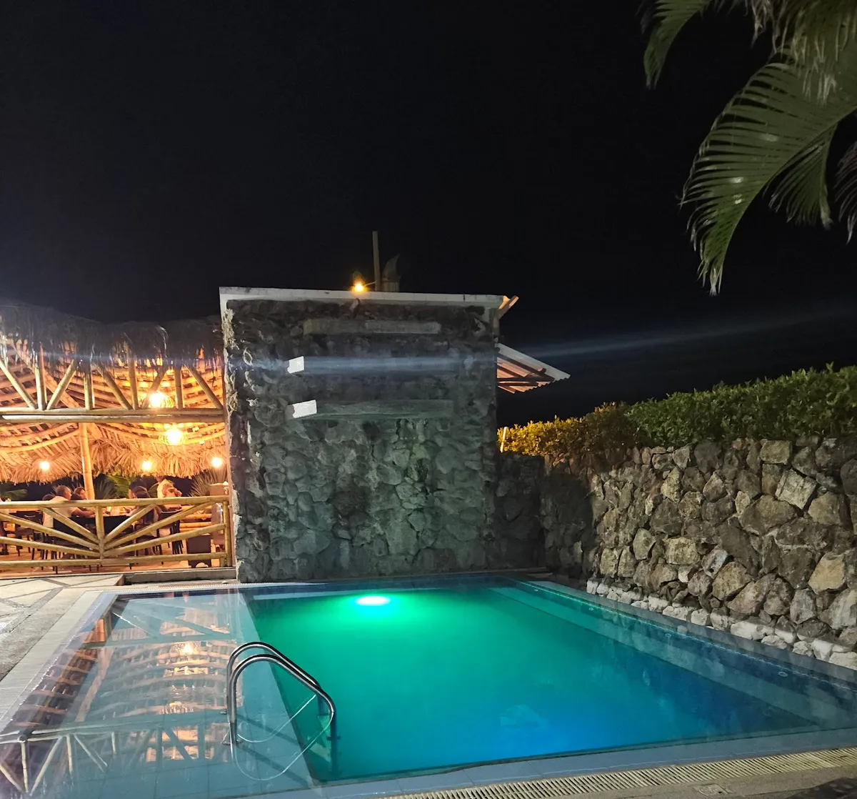 DHARMA BEACH, Montanita exterior view