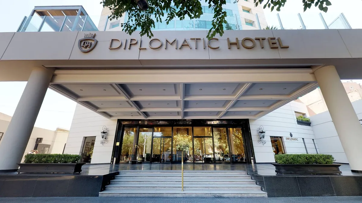 Diplomatic Hotel, Mendoza exterior view