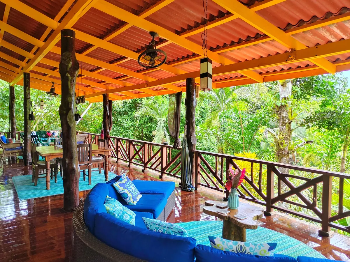 Dolphin Bay Hideaway, Bocas Del Toro exterior view
