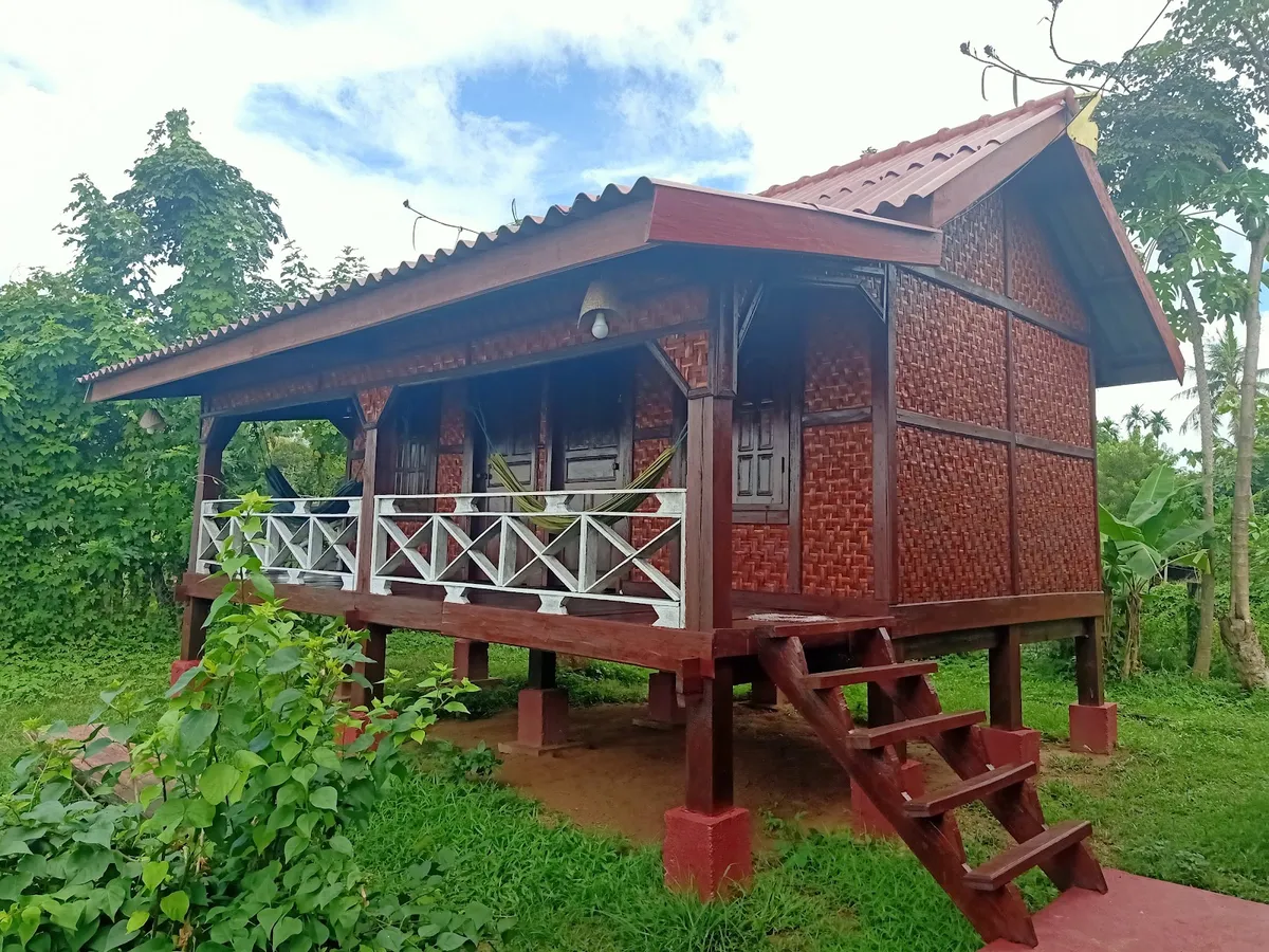 Don Som Riverside Guesthouse, 4000 Islands exterior view