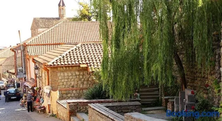 Dzveli Ubani, Sighnaghi exterior view
