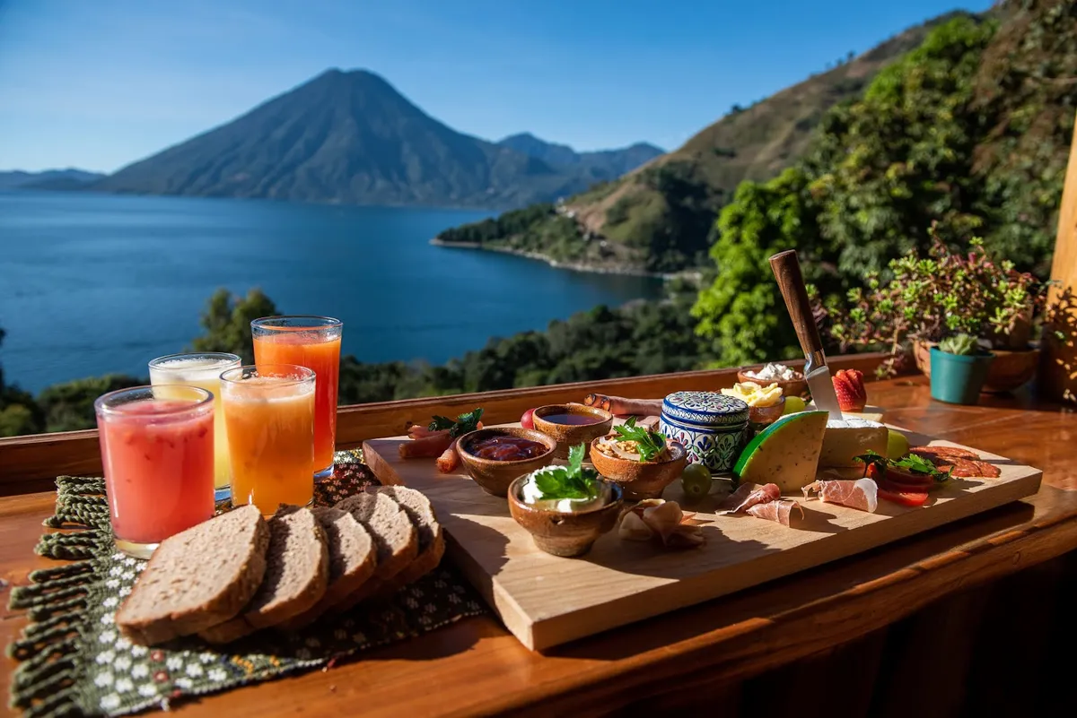 EL PICNIC ATITLÁN, Lake Atitlan exterior view