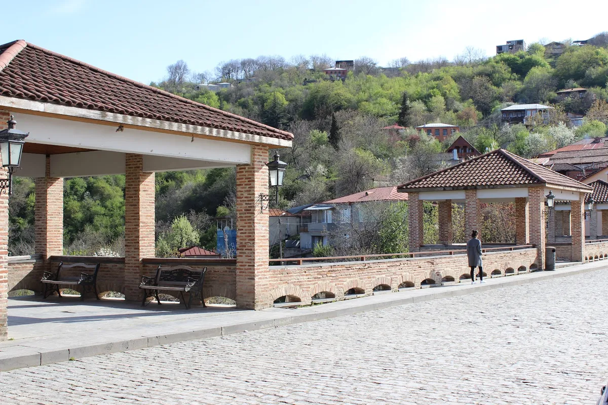 Elegance, Sighnaghi exterior view