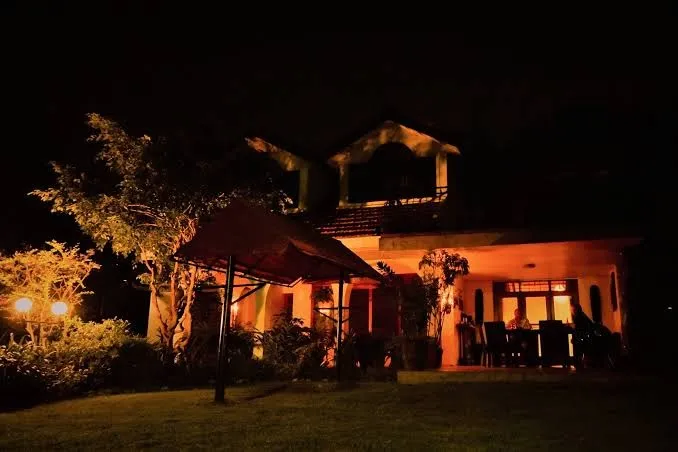 Elementis Entebbe Guesthouse, Entebbe exterior view