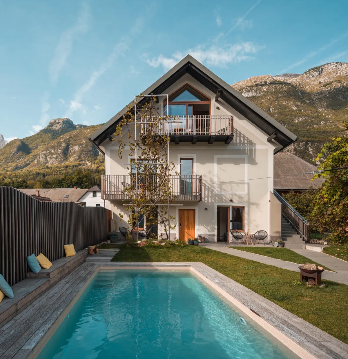 Emerald Valley Apartments, Bovec exterior view
