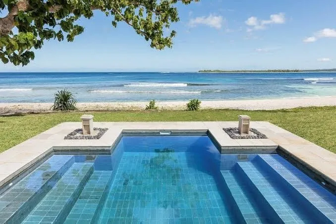 Eratap Beach Resort, Port Vila exterior view