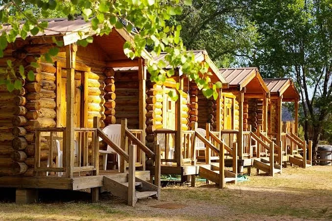 Escalante Outfitters, Sanyang exterior view