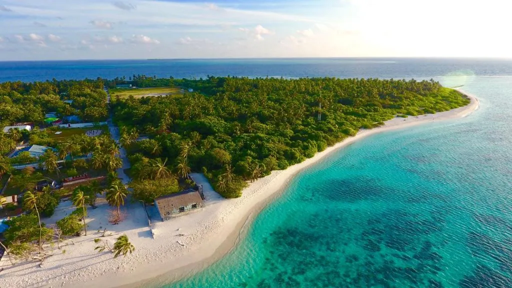 Escapism Maldives, Ari Atoll exterior view