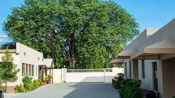 Etang Hotels, Nata exterior view