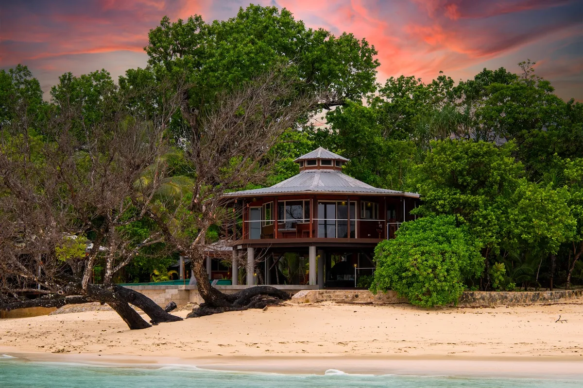 Exclusive Sunrise Resort, Luganville exterior view