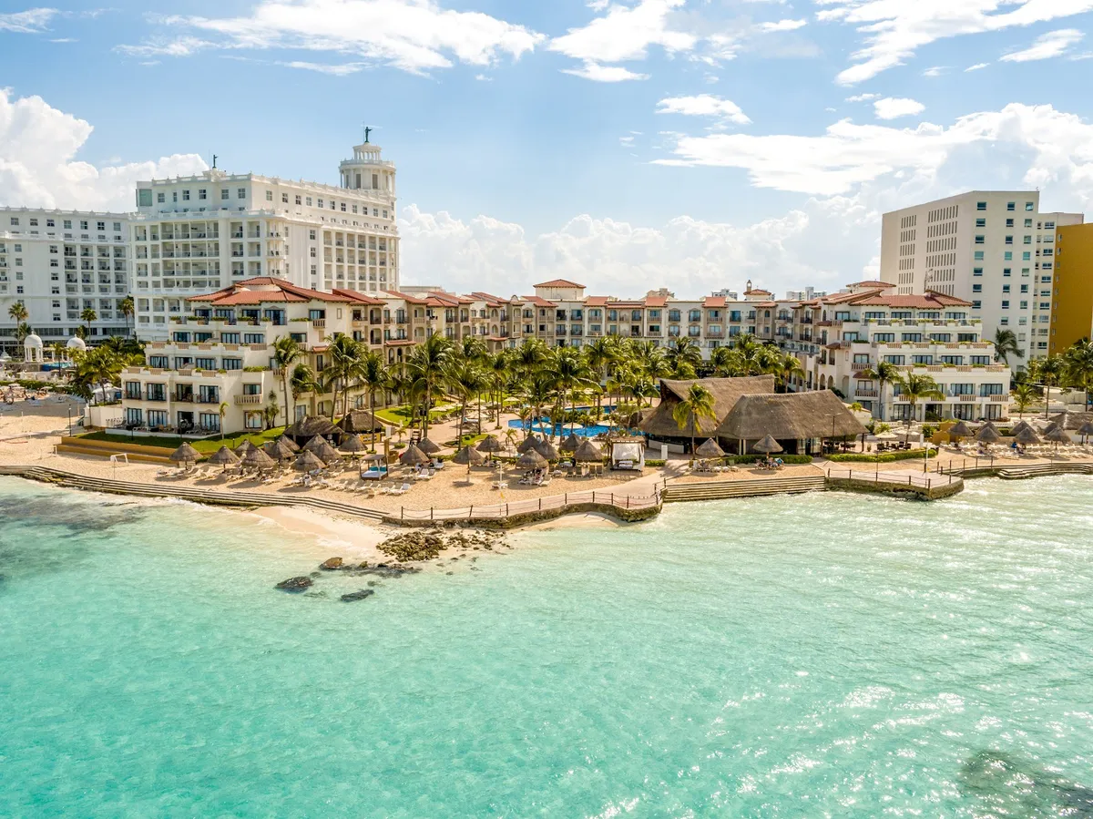 Fiesta Americana Cancún Villas, Cancun exterior view