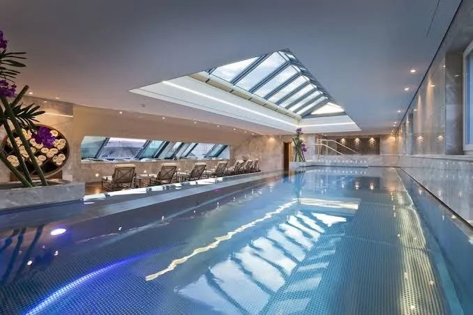 Four Seasons Hotel des Bergues Geneva, Geneva exterior view