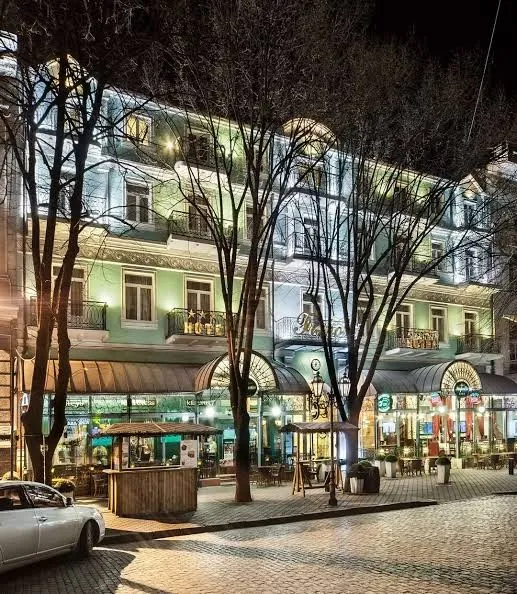 Frapolli, Odesa exterior view