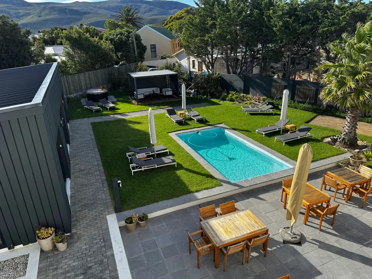 Glow Boutique Suites, Hermanus exterior view
