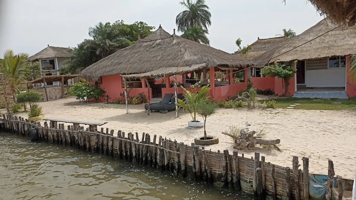 Graine de Paradis, Casamance exterior view