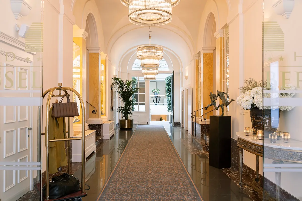 Grand Hotel Casselbergh, Bruges exterior view