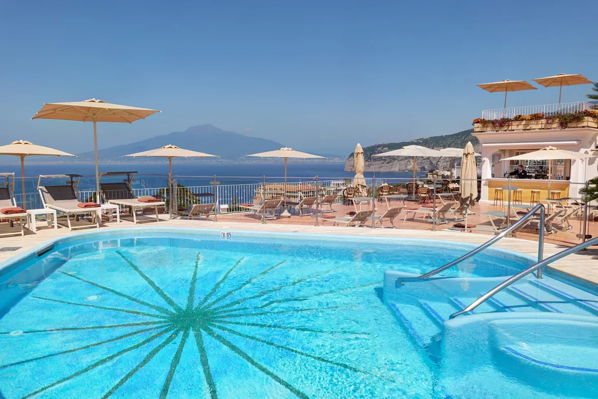 Grand Hotel De La Ville Sorrento, Sorrento exterior view