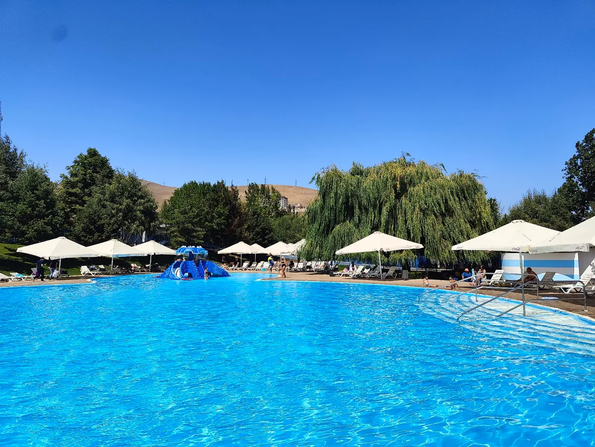 Harsnaqar Hotel Complex & Water World, Sevan exterior view
