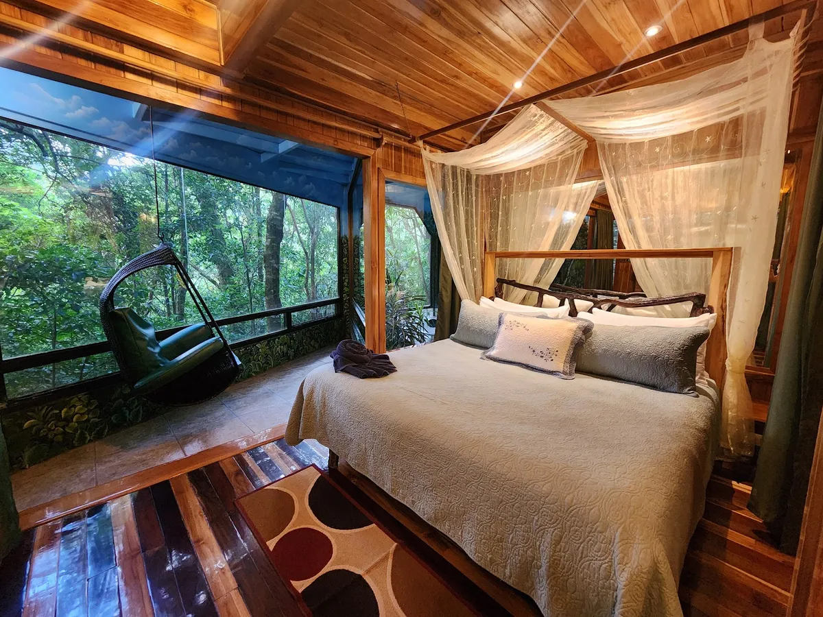 Hidden Canopy Treehouses, Monteverde exterior view