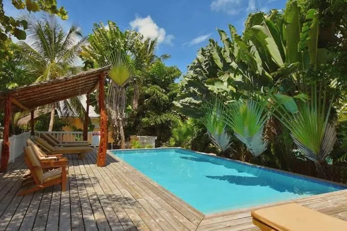 Hidden Gem Cabana Pool AC Dock Access Paddleboards, Caye Caulker exterior view